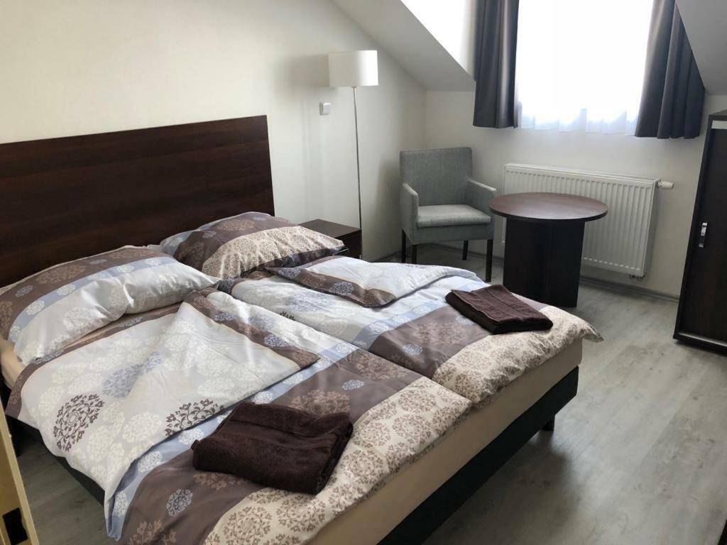 Trebon Apartman 2+Kk Exteriör bild